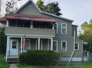 66 York St, Angola, NY 14006