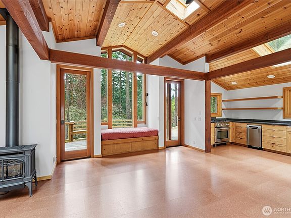 3rd image of 177 Salmonberry Lane
