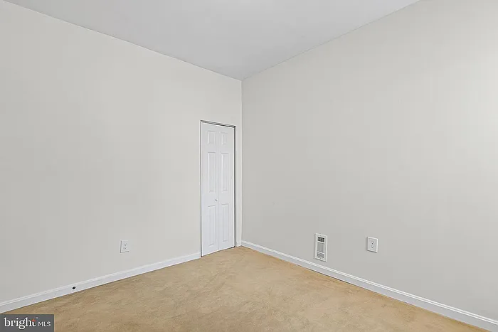 2800 Woodbrook Ave — Photo 6