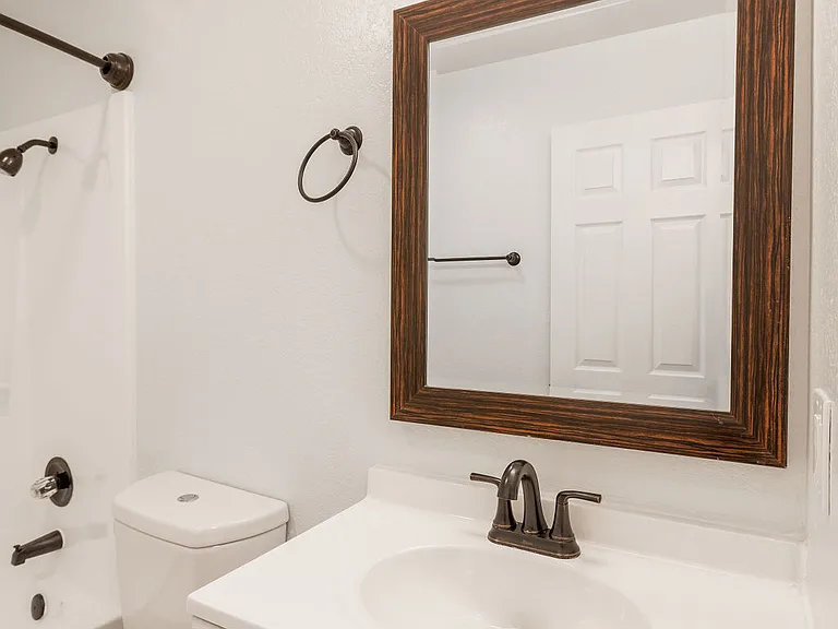 Terrazo Apartments — Photo 10