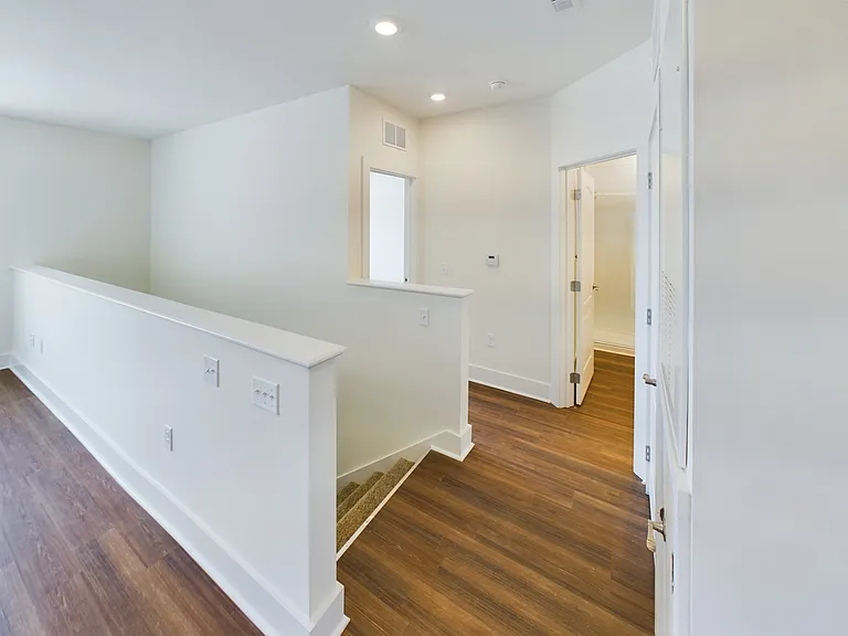 770 Victory Ln #6-203 — Photo 2