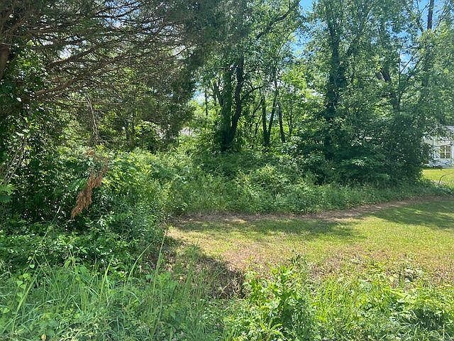2nd image of 6808 Pine Dr