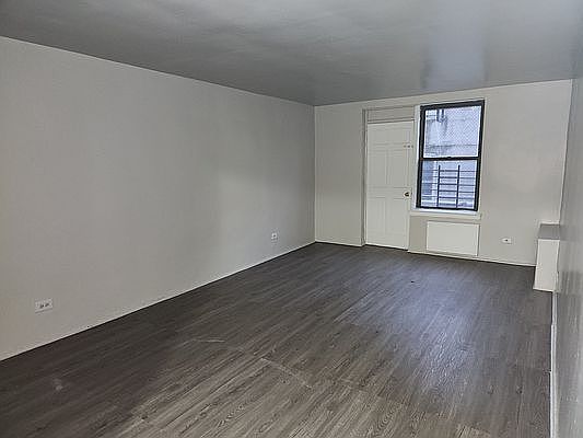 2nd image of 1115 Willmohr St #2
