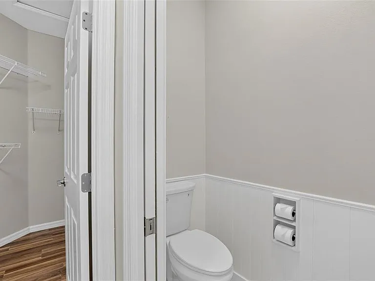 5508 Golden Isles Dr — Photo 48