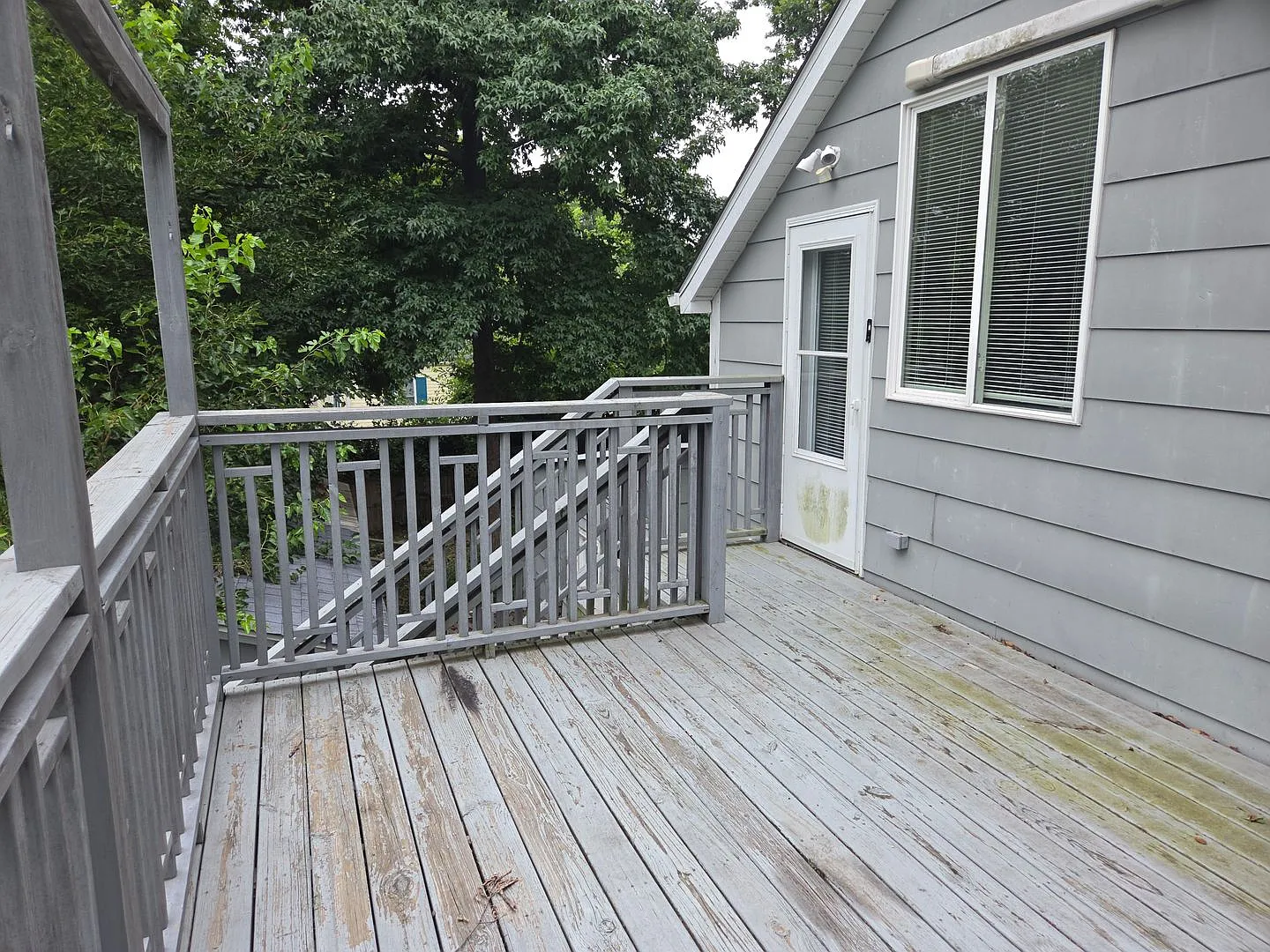604 Florence Ave — Photo 3