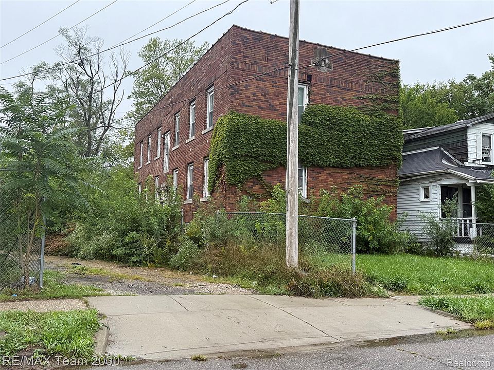 1st image of 17129 Westphalia St