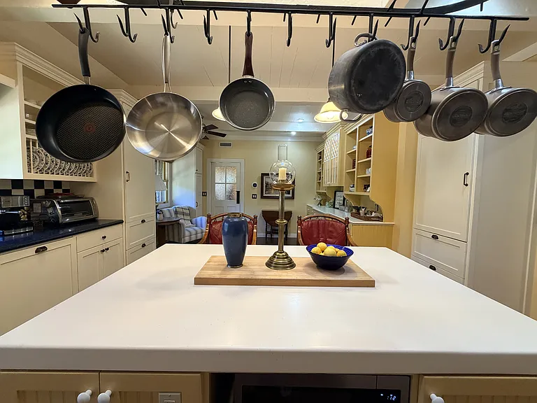 711 Country Club Dr — Photo 16