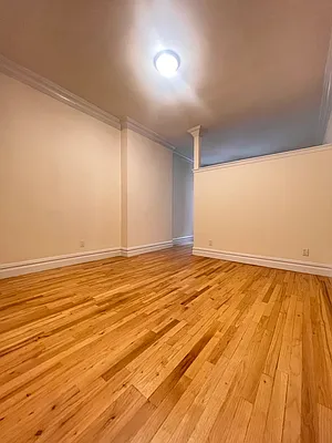 Rented by Metropolitan Property Group | media 3