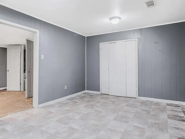 1219 N Parker St — Photo 11