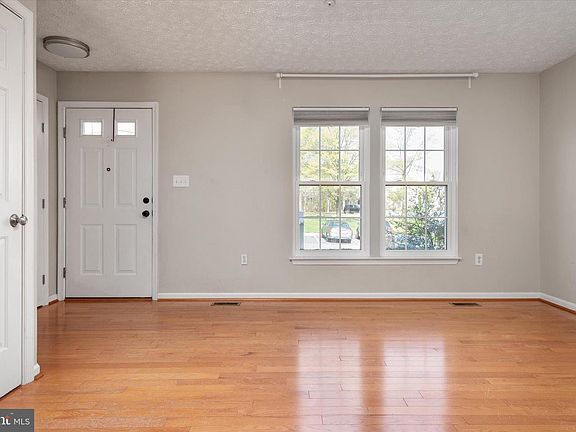 4th image of 2636 Summer Breeze Ct