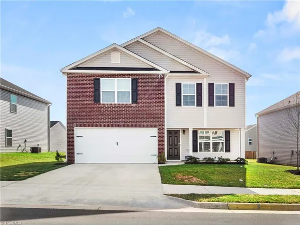 6858 Keeneland Dr, Whitsett, NC 27377