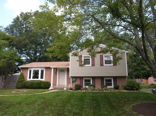 9001 Andromeda Dr, Burke, VA 22015