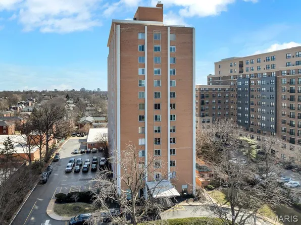 900 S Hanley Rd APT 12E, Saint Louis, MO 63105