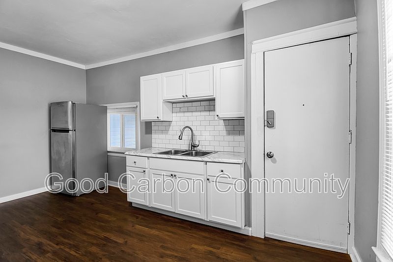 1st image of 135 Elmwood Ave #8