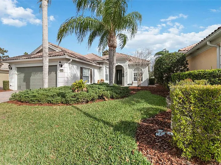 11819 Batello Ln — Photo 2