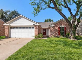 9631 Secretariat Dr, Houston, TX 77065