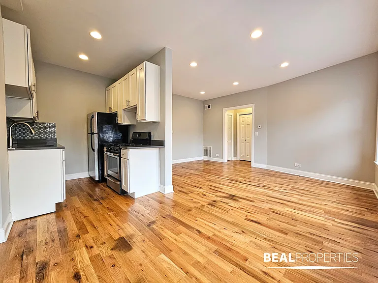 4601-09 N Lincoln Ave — Photo 11