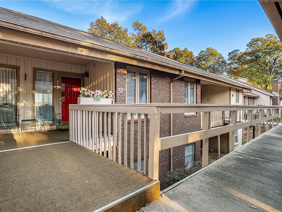 1st image of 37 Britten Cir