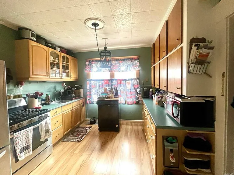 896 Abbott Rd #2 — Photo 6