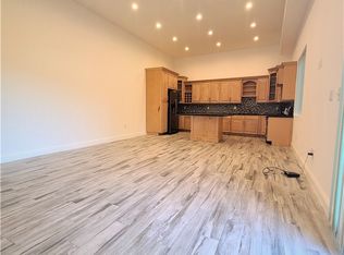 15555 High Knoll Rd, Encino, CA 91436