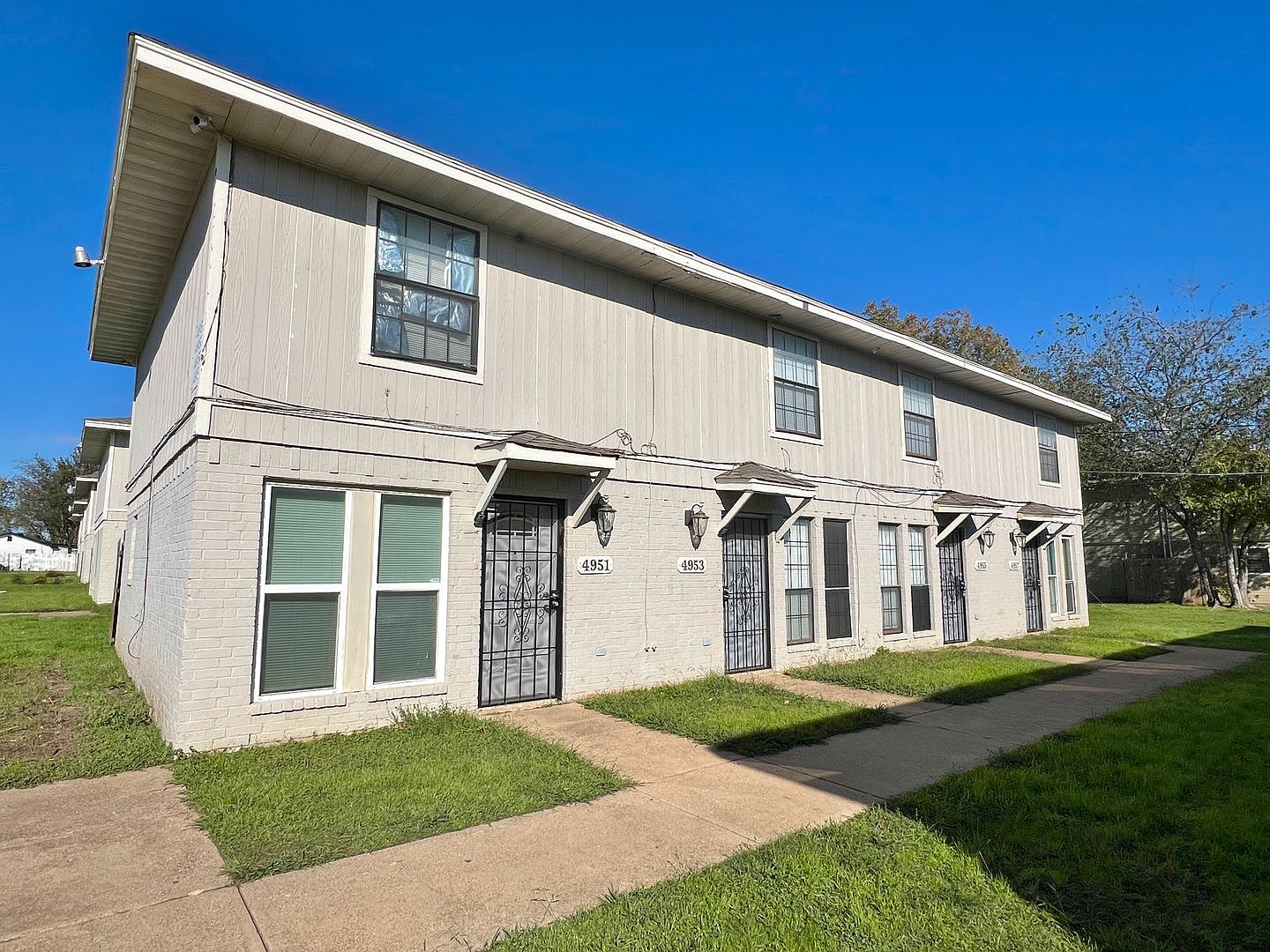 4955 Miller Ave, Fort Worth, TX 76119 | Zillow