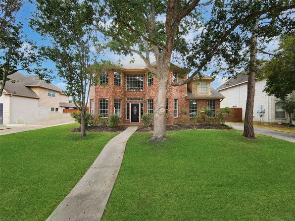 2546 Acadiana Ln