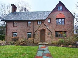 11 Willow Cres, Brookline, MA 02445