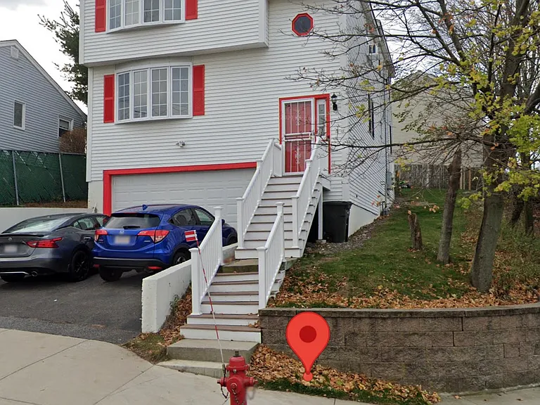 3 Franklin Ave #1 — Photo 12