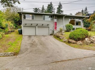 16019 6th Ave SW, Seattle, WA 98166