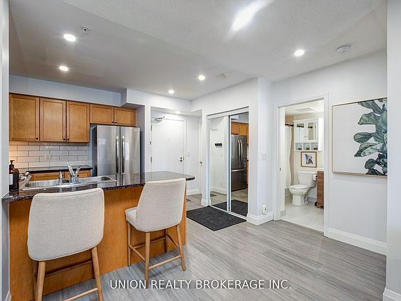 3rd image of 60 Mendelssohn St #115