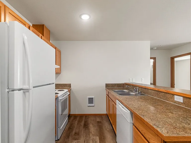 505 Minnesota St N — Photo 28