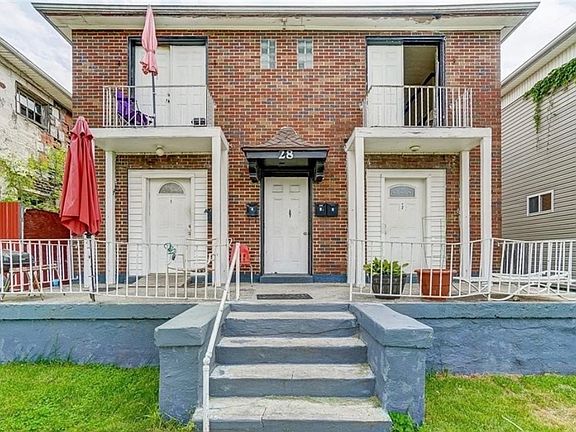 5th image of 28 Richmond Ave #2