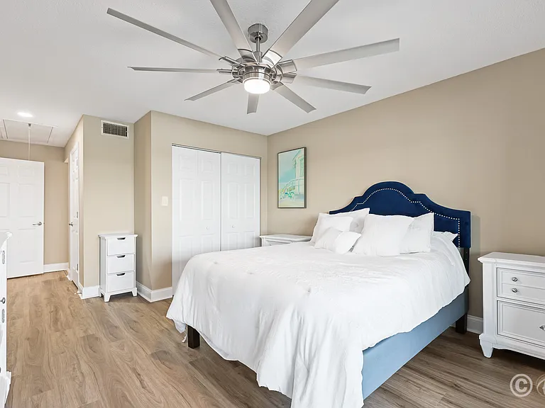 821 Bahia Del Sol Dr #B — Photo 15