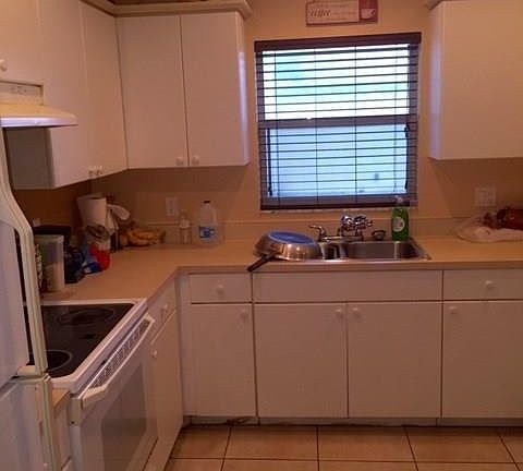 4th image of 2204 NE 6th St