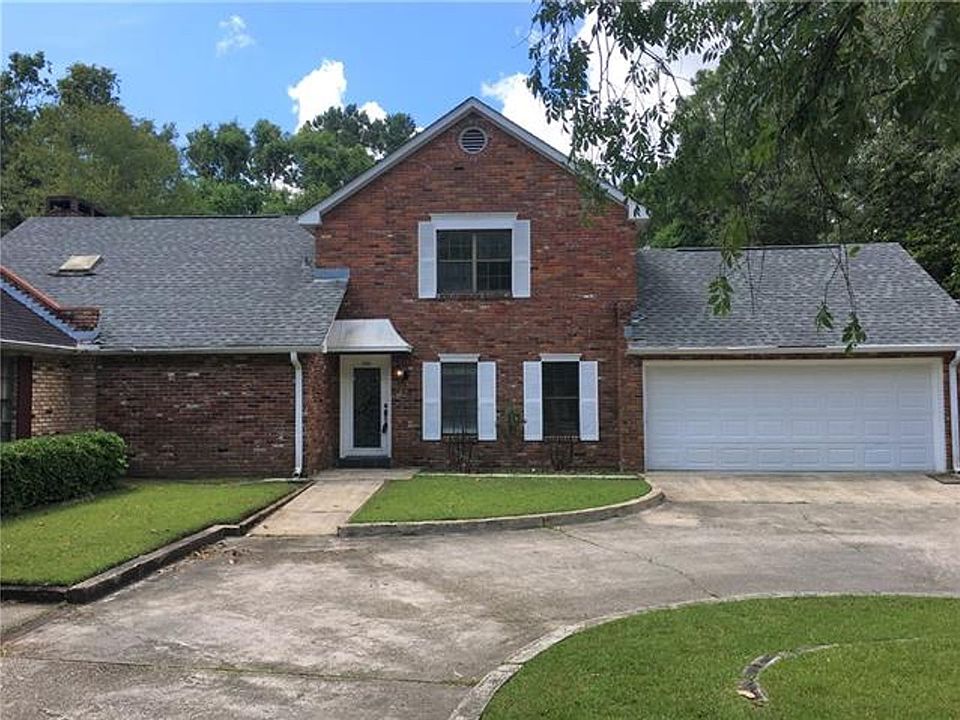 1st image of 104 Wildwood Dr #104