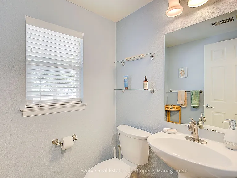 5753 Ceylon St — Photo 17