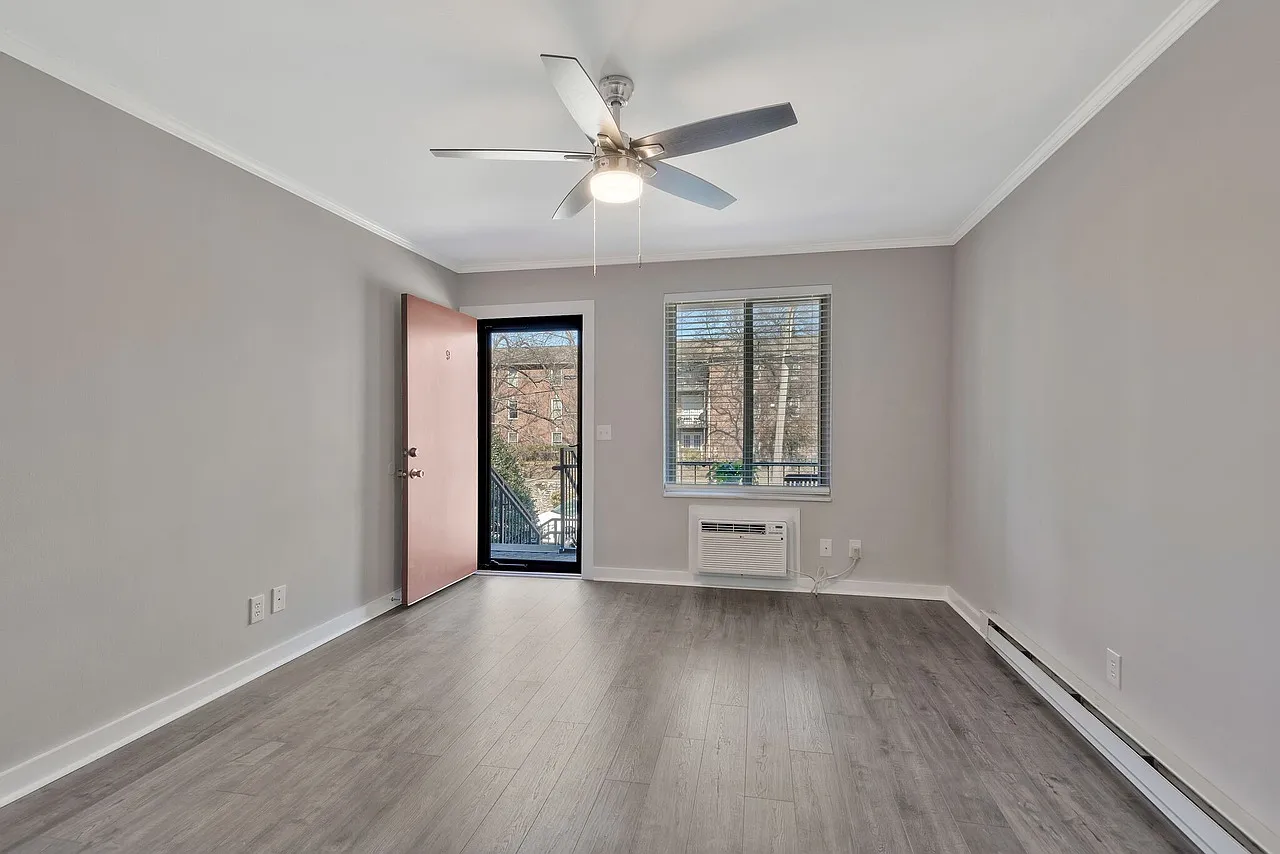 1 bed, 600 sqft, $1,200 — Photo 3