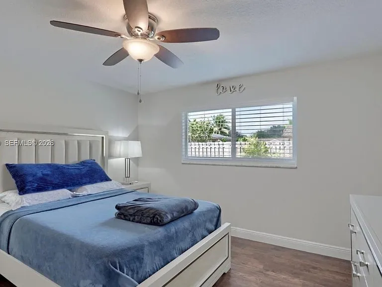 876 Gardenia Dr — Photo 11