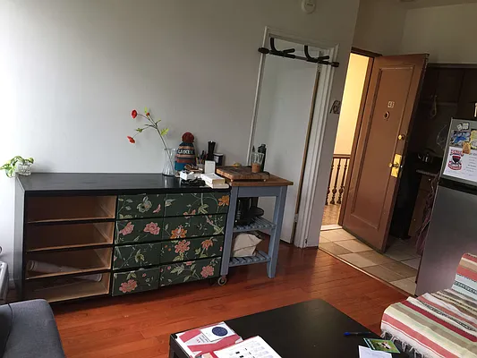 Rented by 50 Stanhope LLC | media 9