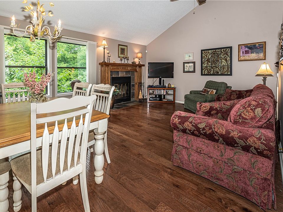 9 White Oak Ave, Holiday Island, AR 72631 Zillow