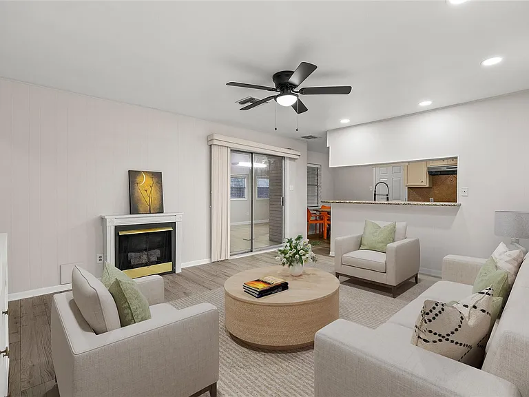 1607 Buescher Dr — Photo 10