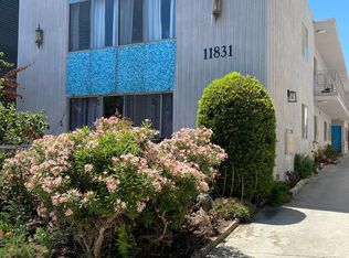 11831 Mayfield Ave #2, Los Angeles, CA 90049