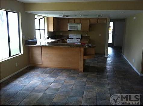 2nd image of 475 Moa Dr