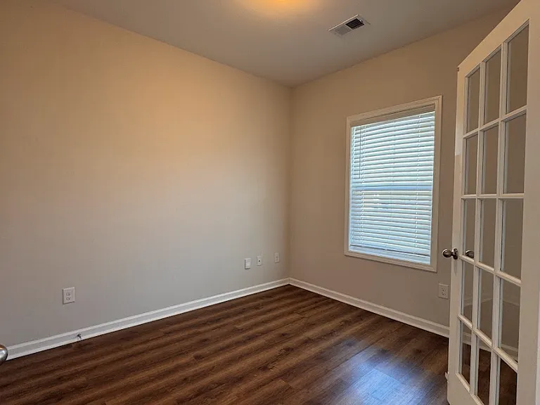 320 Alameda Ln — Photo 21