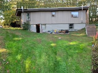 9 Copper Beech Dr, Middletown, CT 06457