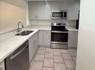 8881B Fontainebleau Blvd, Miami, FL 33172