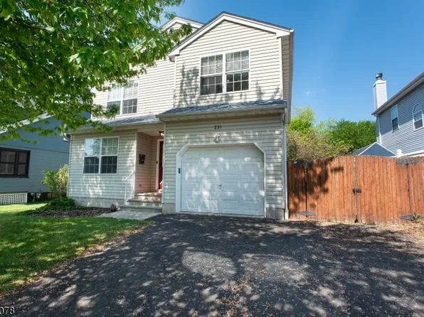 231 Grove St, Somerville Boro, NJ 08876