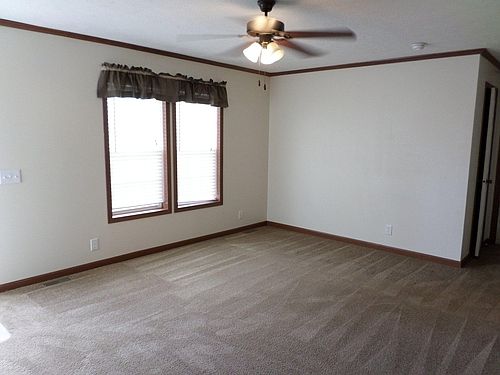 3rd image of 8079 Bloomsbury Cir