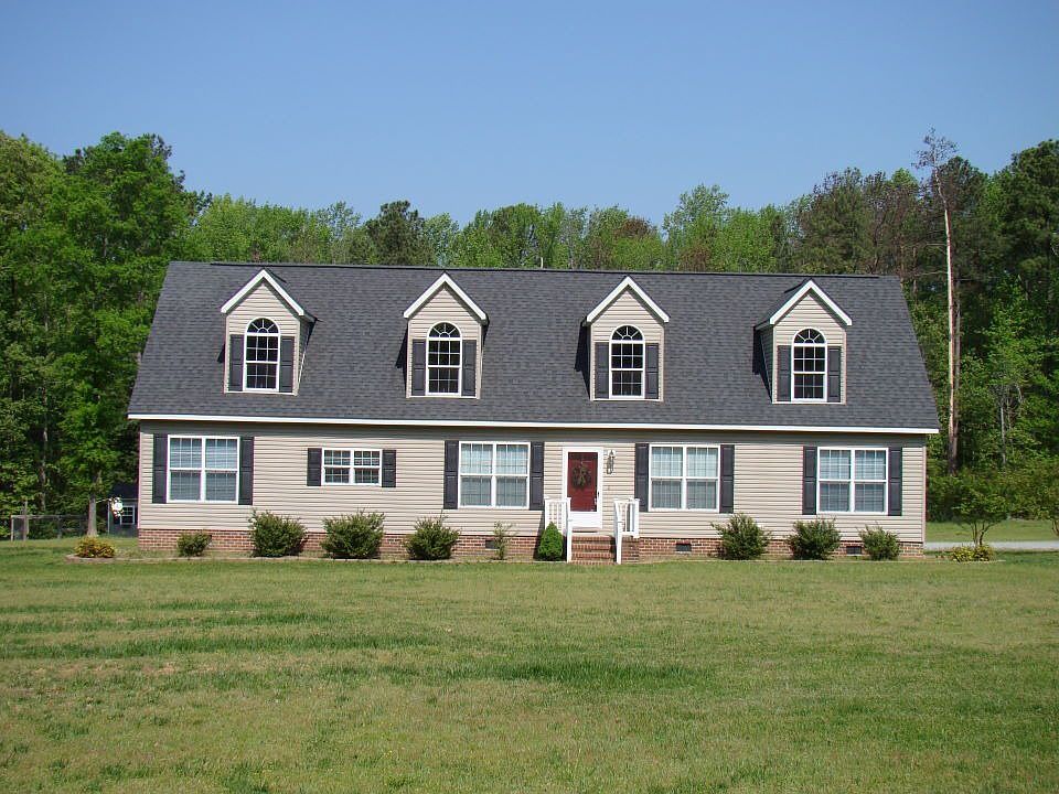 1st image of 160 Lakeshore Dr