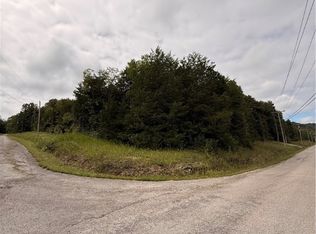 Thunderbird Dr #24, Eureka Springs, AR 72631